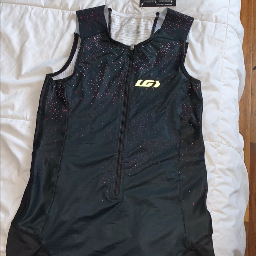 Sports top